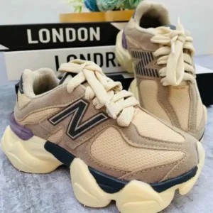 Tenis bege NB