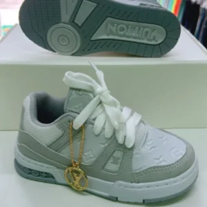 Tenis Lv Cinza